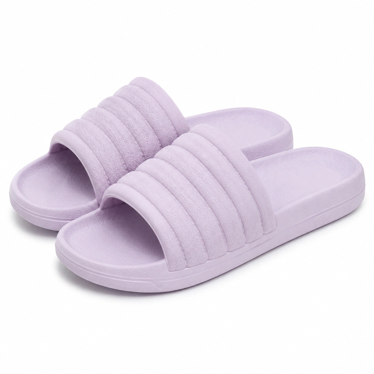 Claquettes 42/43 en matière synthétique lilas à bride rembourrée pour usage quotidien
